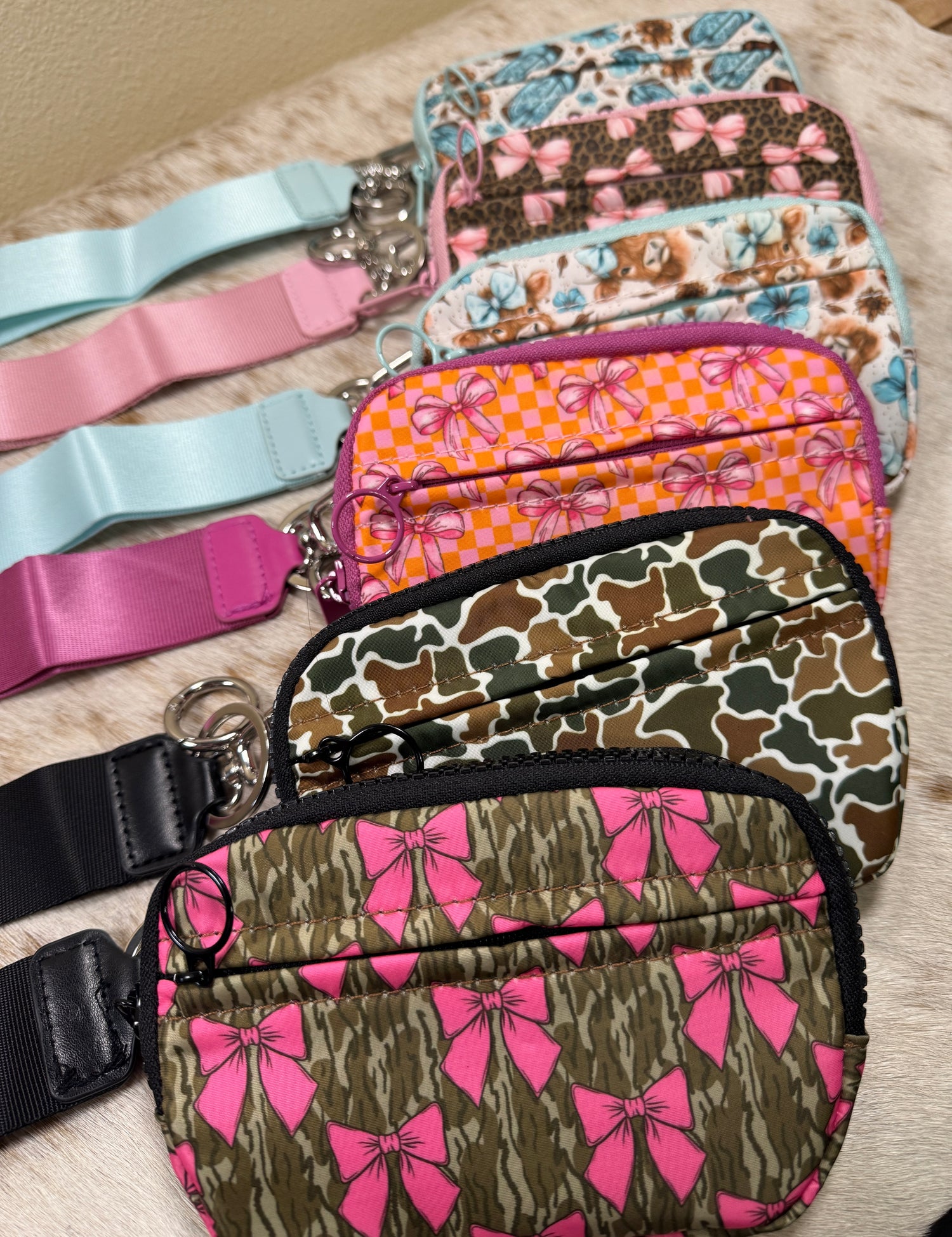 Handbags & Wallets