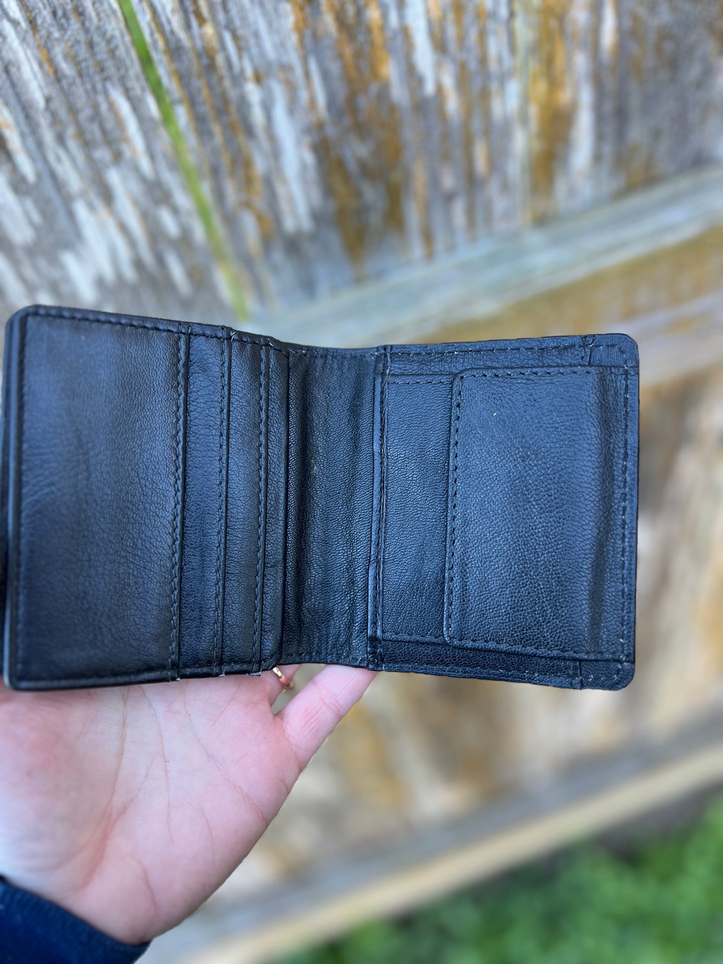 Men’s Tooled Leather Wallet